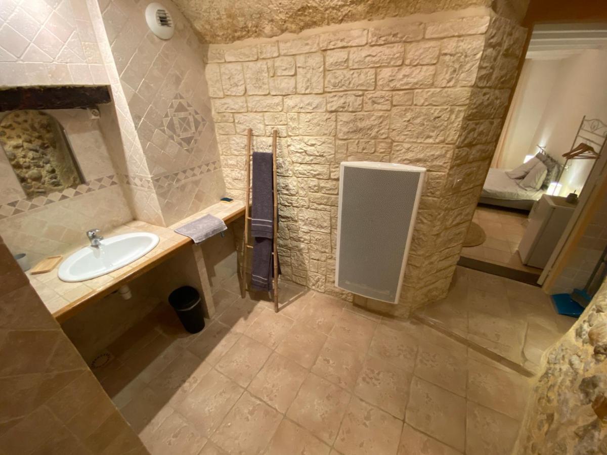 Отель La Fontaine De Vinsobres Экстерьер фото